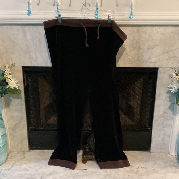 Victoria's Secret Black Velvet Joggers with Brown Trim - Picture 6 of 9